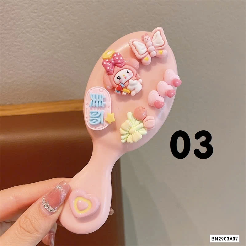 LƯỢC GẮN STICKER KUTE