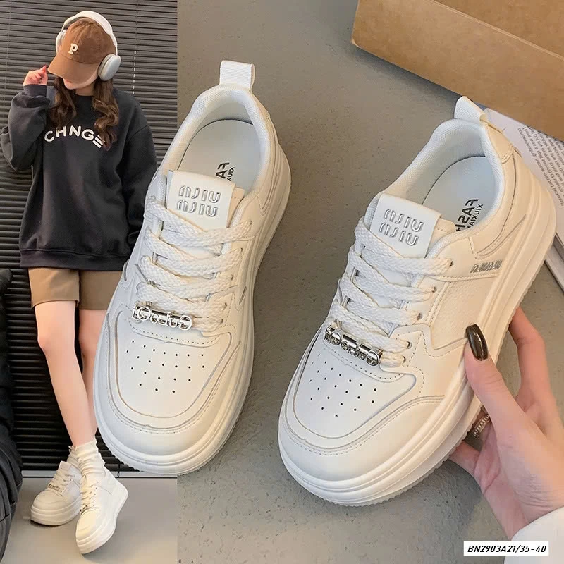 GIÀY THỂ THAO ĐẾ BÁNH MỲ