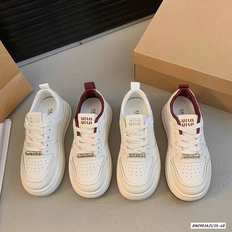 GIÀY THỂ THAO ĐẾ BÁNH MỲ