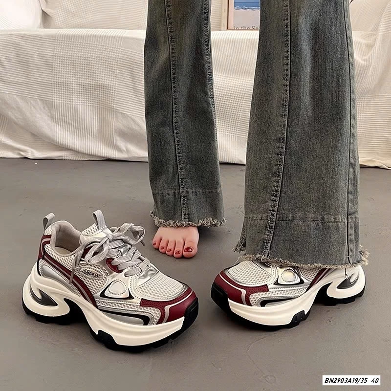 GIÀY THỂ THAO NỮ