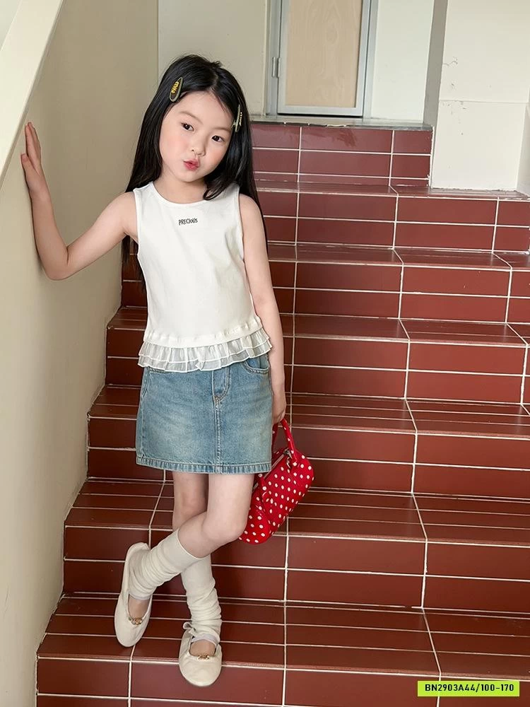 ÁO SÁT NÁCH VIỀN REN 26A054 AMBB