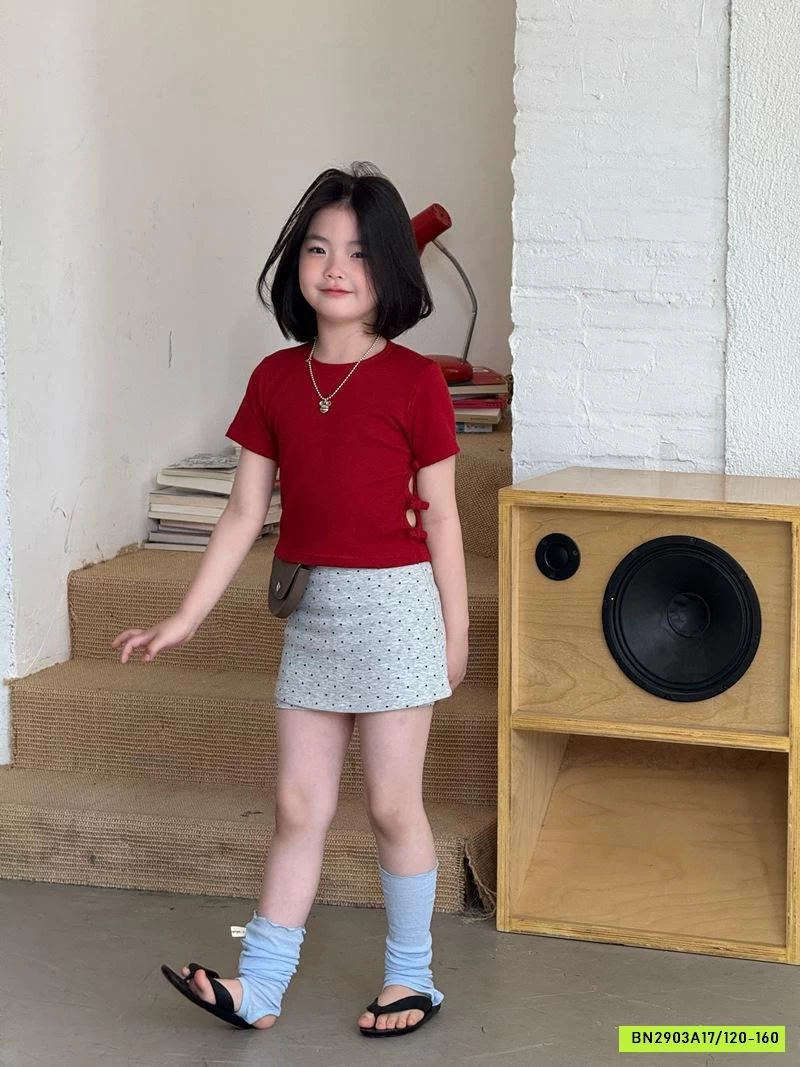 CROPTOP ĐỎ KHOÉT EO MIX QUẦN VÁY XÁM