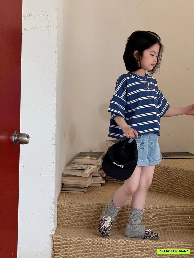 CROPTOP KẺ XANH MIX SHORT JEANS THÊU