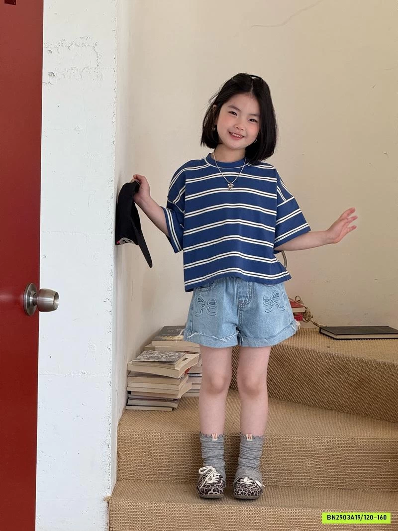 CROPTOP KẺ XANH MIX SHORT JEANS THÊU