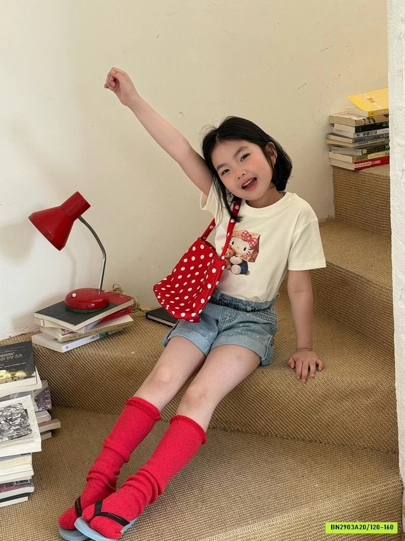 ÁO THUN KITTY MIX SHORT JEANS ĐÍNH ĐÁ