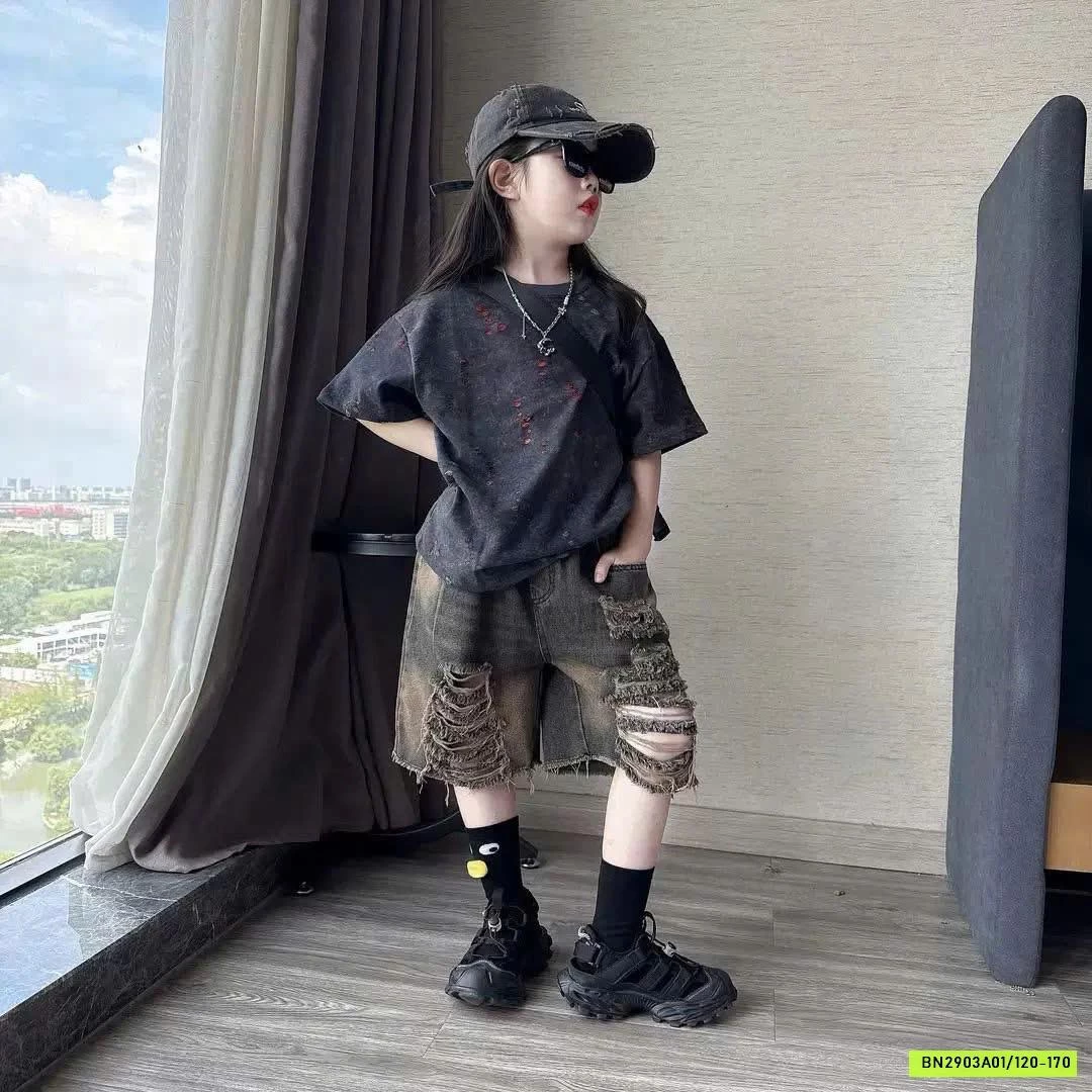 SÉT ÁO THUN MIX SHORT JEANS RÁCH CÁ TÍNH