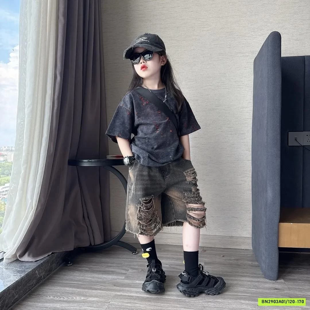 SÉT ÁO THUN MIX SHORT JEANS RÁCH CÁ TÍNH