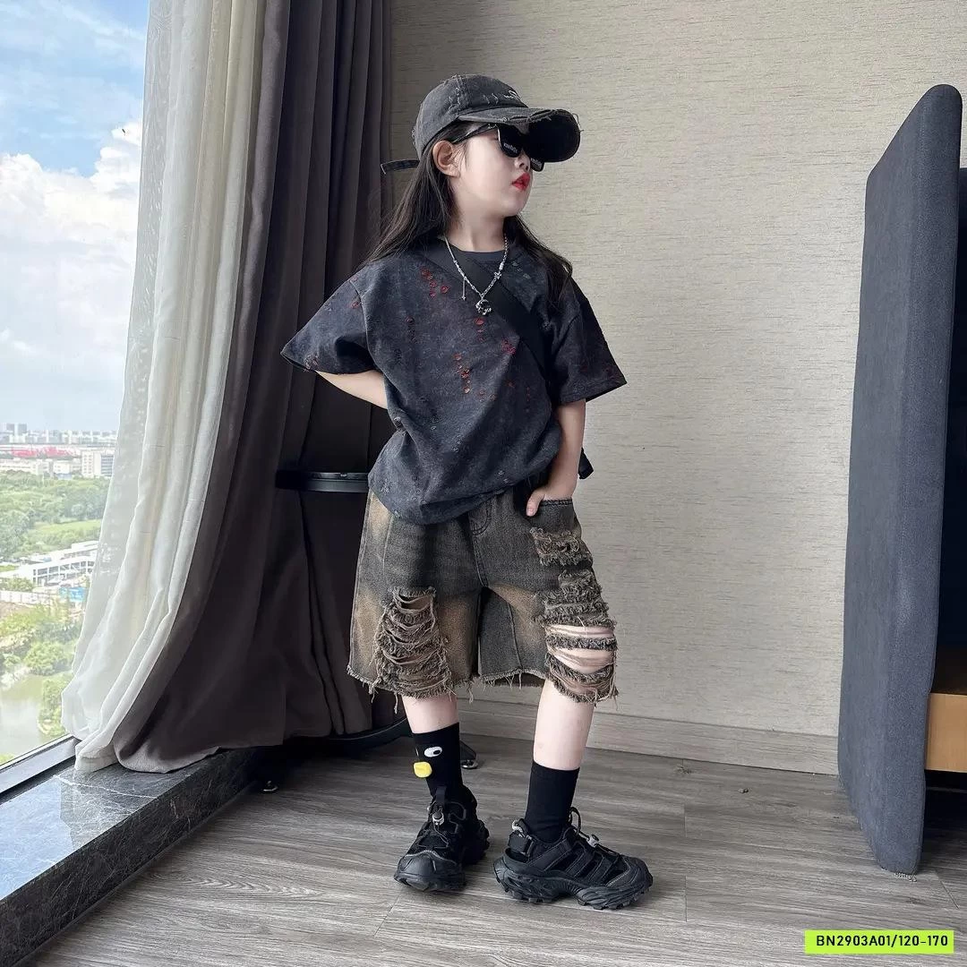 SÉT ÁO THUN MIX SHORT JEANS RÁCH CÁ TÍNH