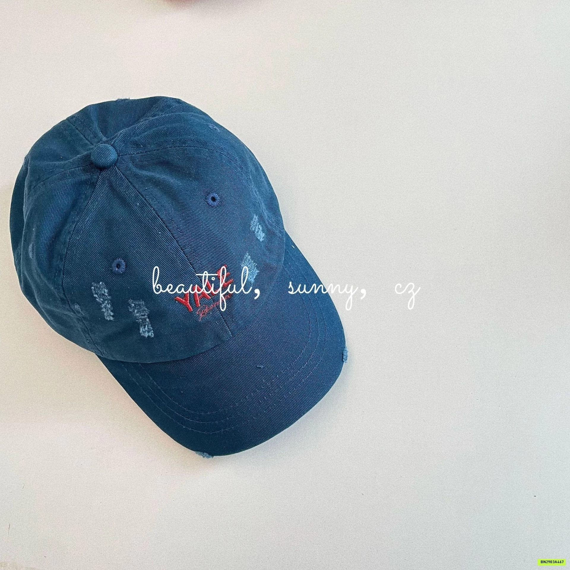 MŨ KẾT THÊU CHỮ YALE