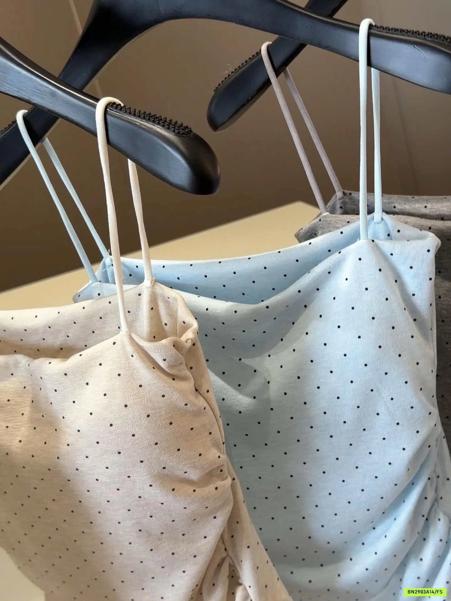 ÁO HAI DÂY CHẤM BI ANNA