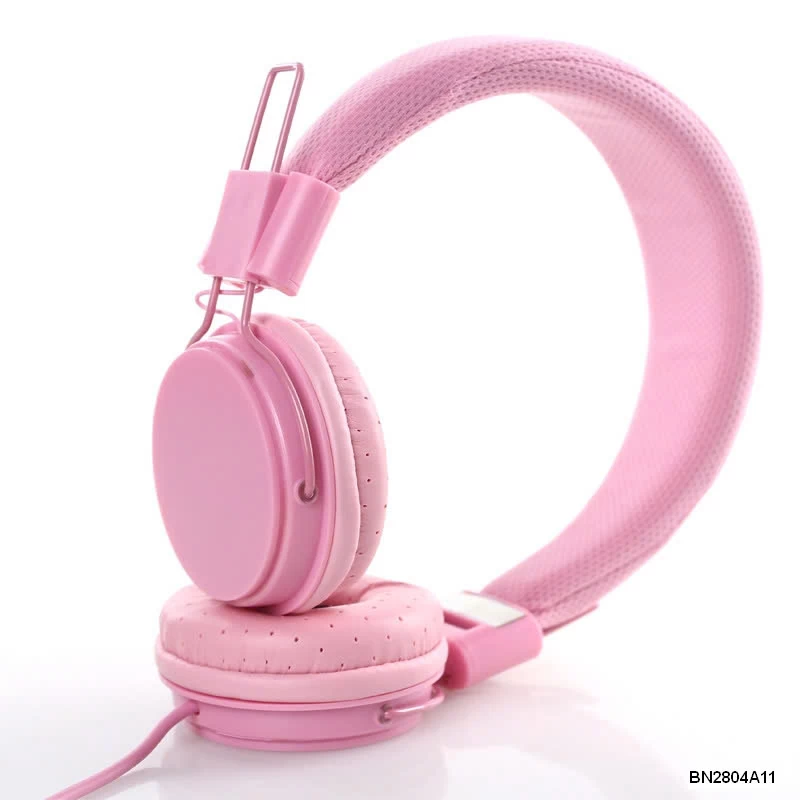 TAI NGHE CHỤP TAI CÓ DÂY