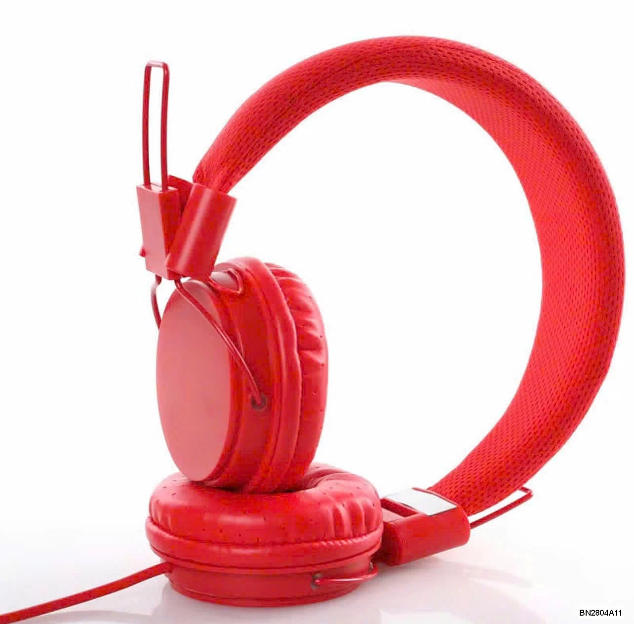 TAI NGHE CHỤP TAI CÓ DÂY