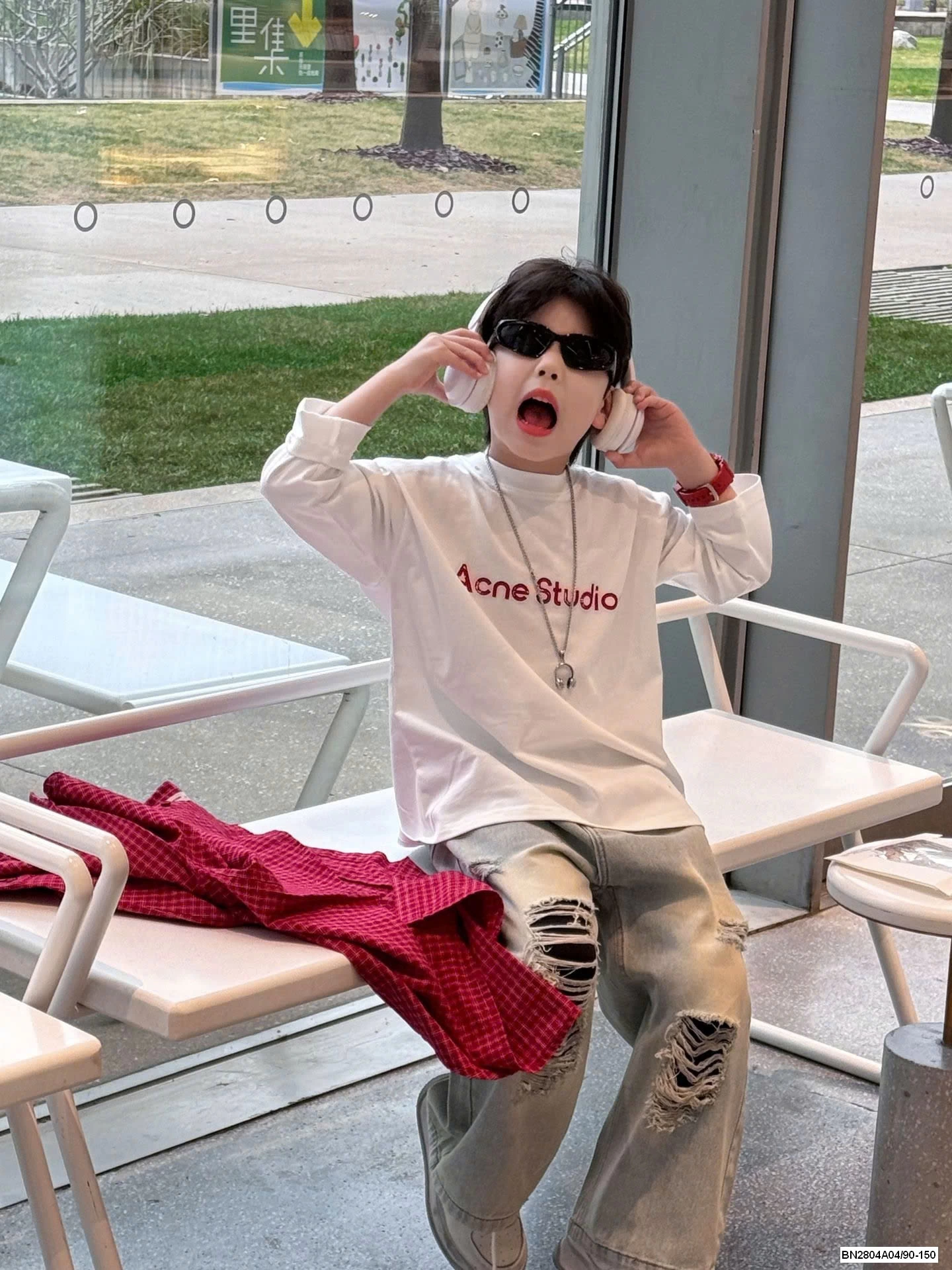 THUN TRẮNG IN CHỮ