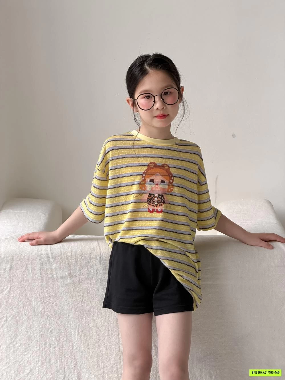 ÁO THUN GIẤY KẺ VÀNG KUMAI