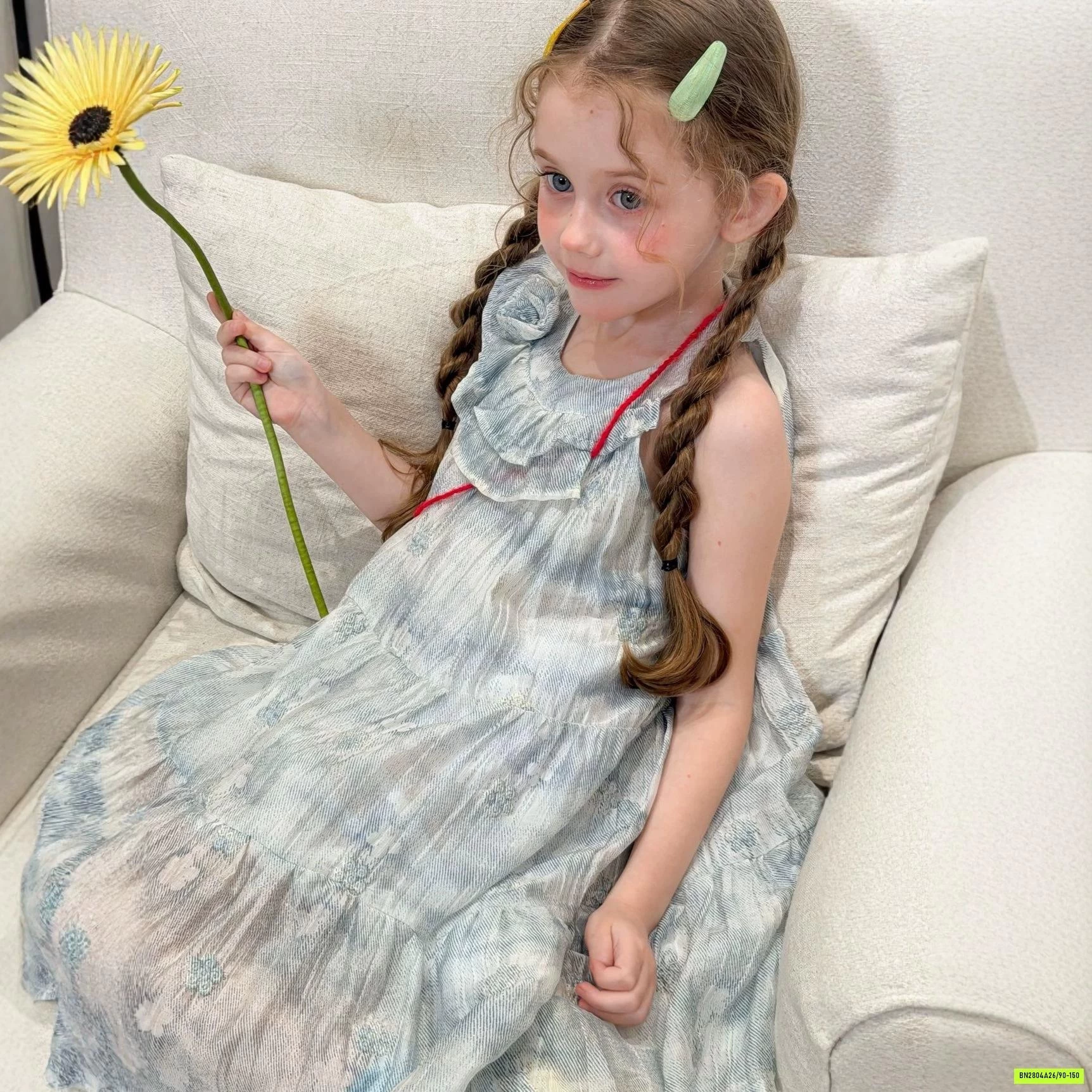 ĐẦM VOAN TẦNG CỔ YẾM