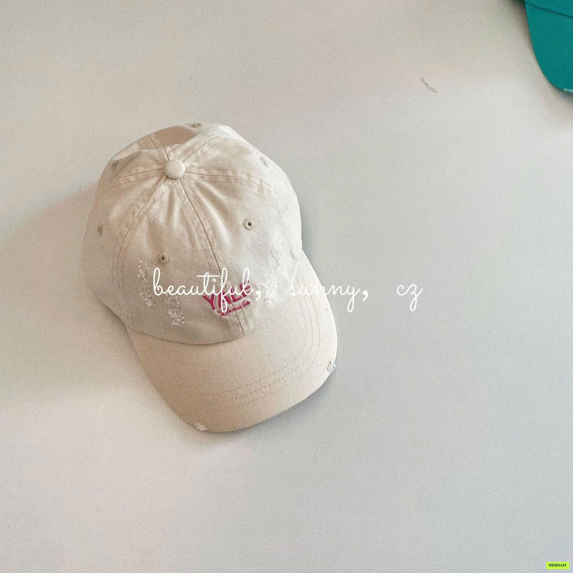 MŨ LƯỠI TRAI CHỮ YALE