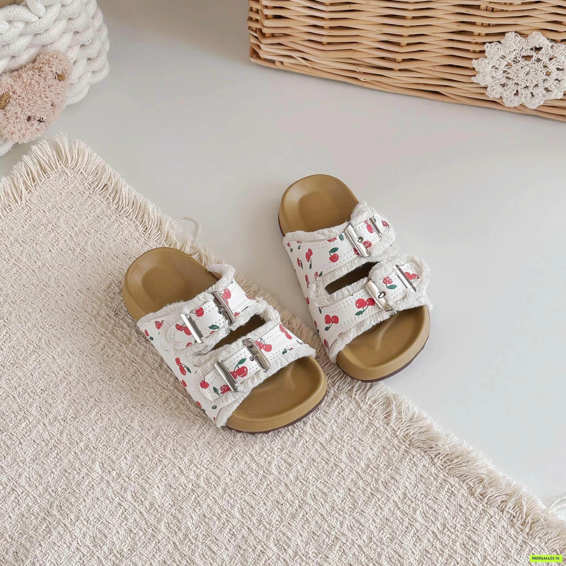 DÉP LÊ QUAI HỌA TIẾT DỄ THƯƠNG