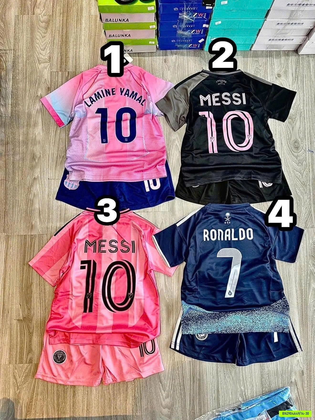 BỘ THỂ THAO ĐÁ BÓNG MỚI