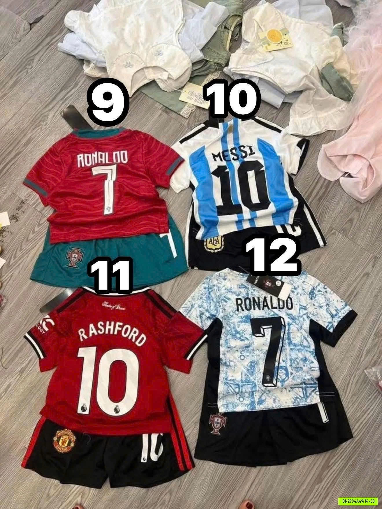 BỘ THỂ THAO ĐÁ BÓNG MỚI