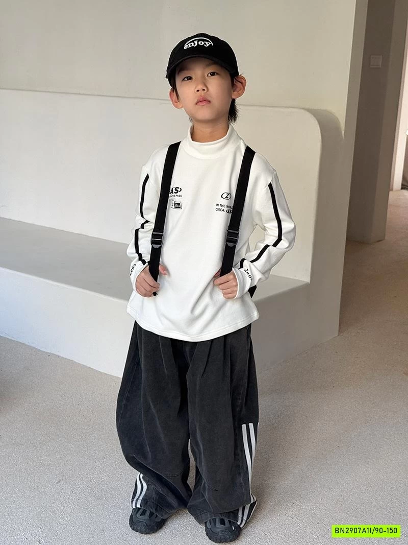 ÁO GIỮ NHIỆT DÁNG THỂ THAO