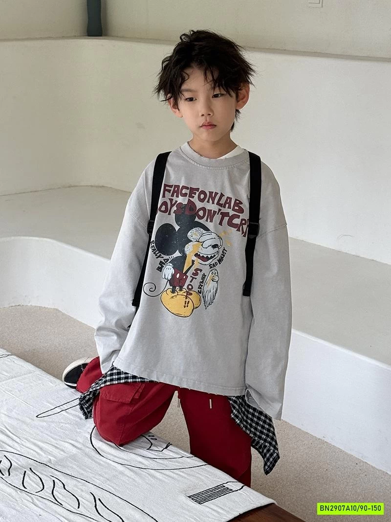 ÁO THUN MICKEY VIỀN RÁCH