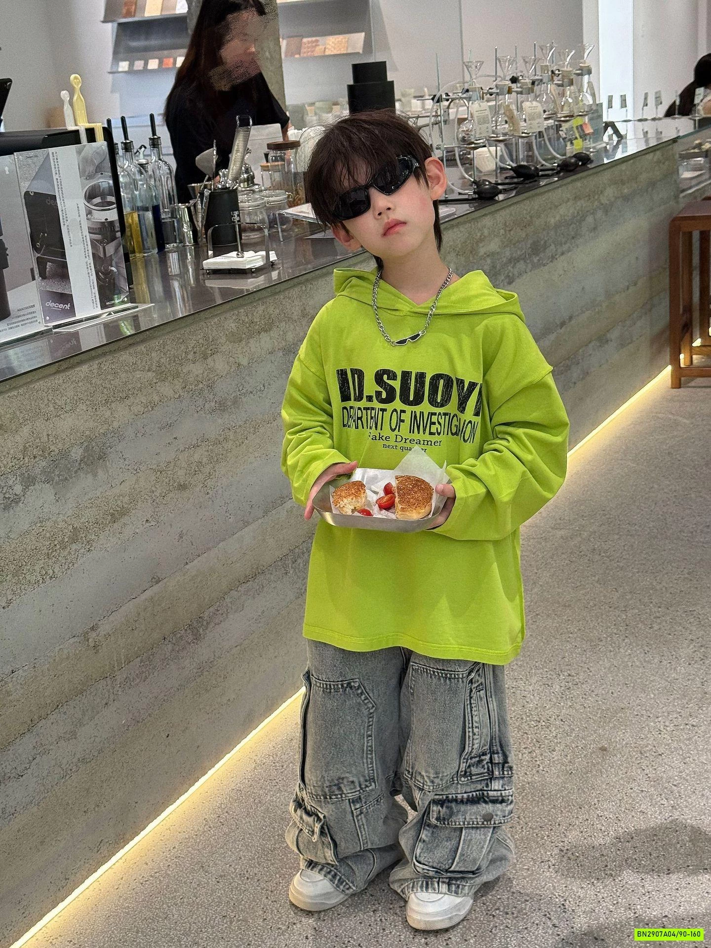 HOODIE IN CHỮ CÁ TÍNH