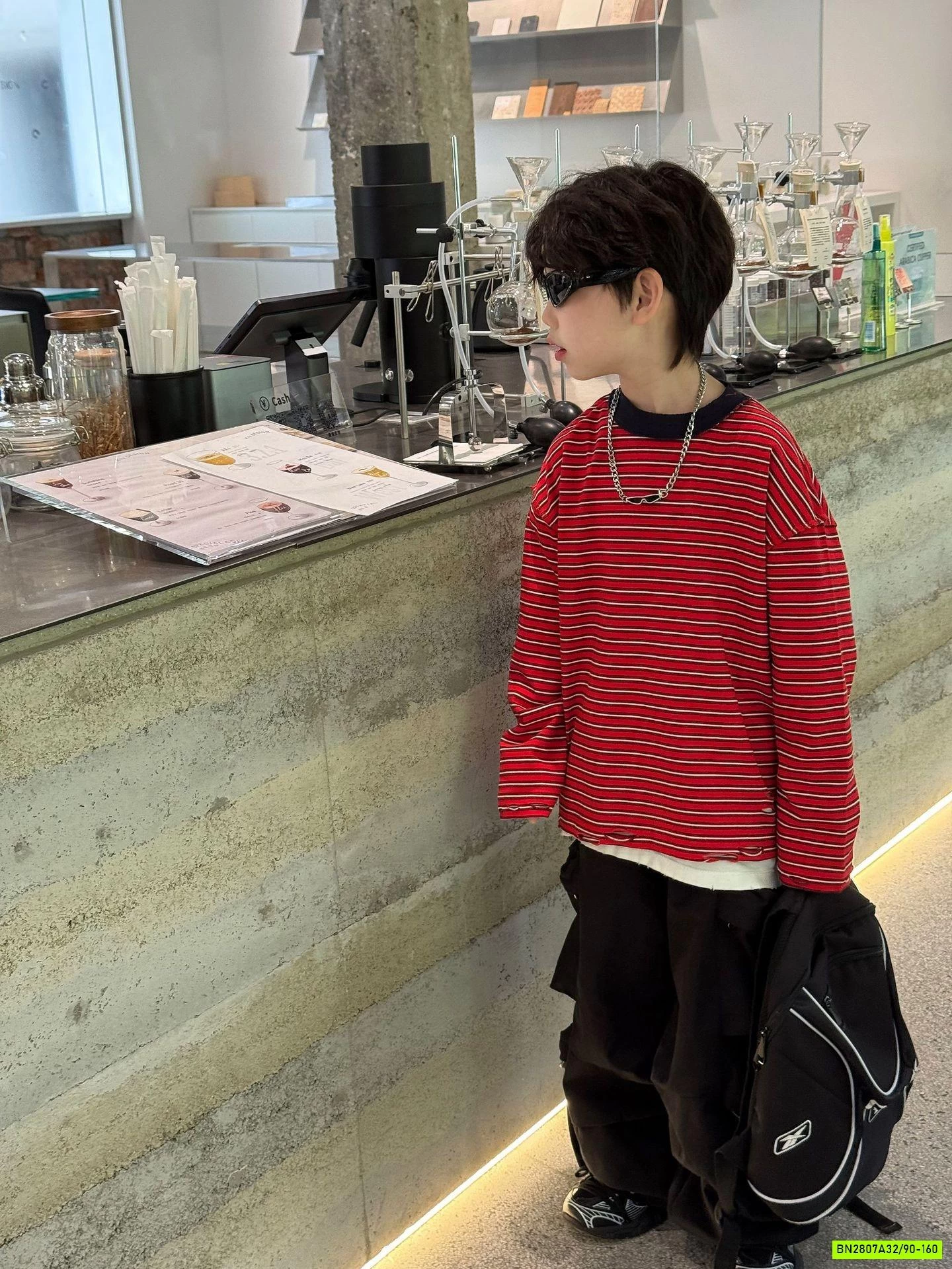 ÁO NỈ ĐỎ KẺ NGANG