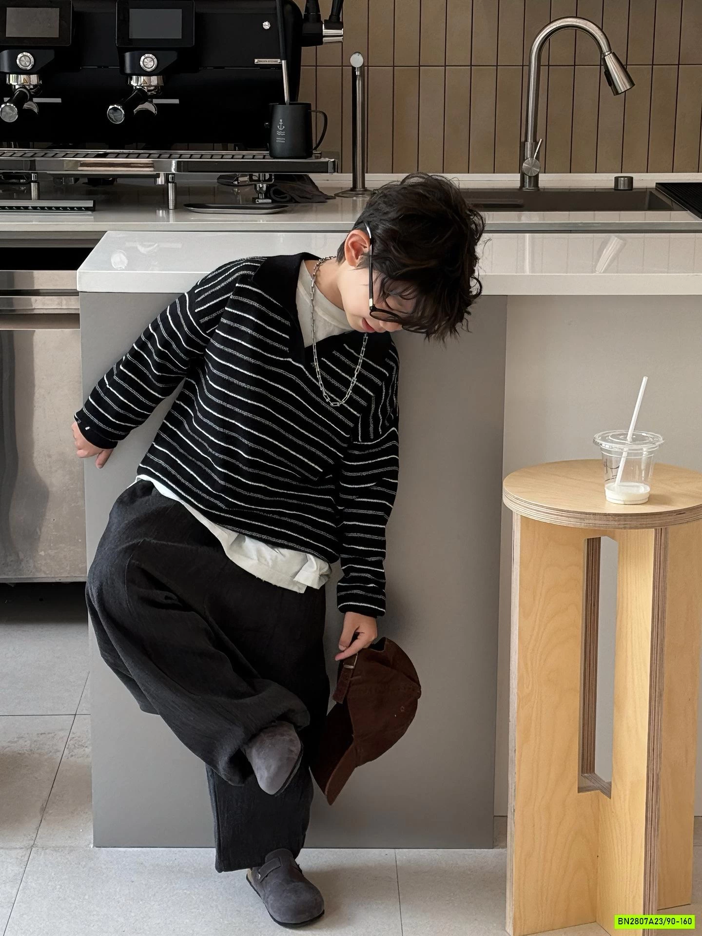 ÁO LEN DỆT CỔ BẺ KẺ NGANG