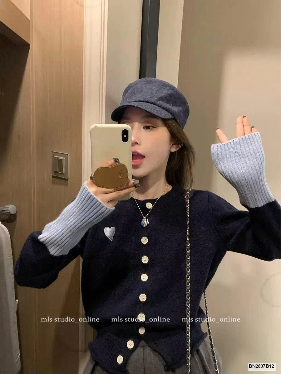 ÁO LEN TRÁI TIM PHỐI MÀU