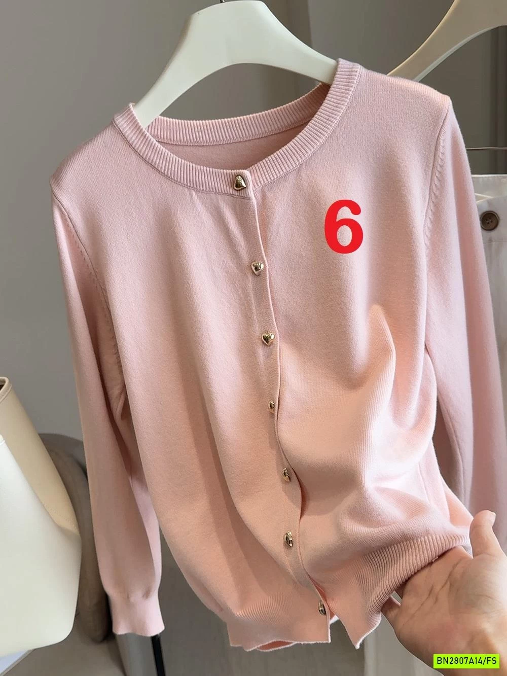 CARDIGAN TRƠN MÀU CÚC TRÁI TIM ANNA