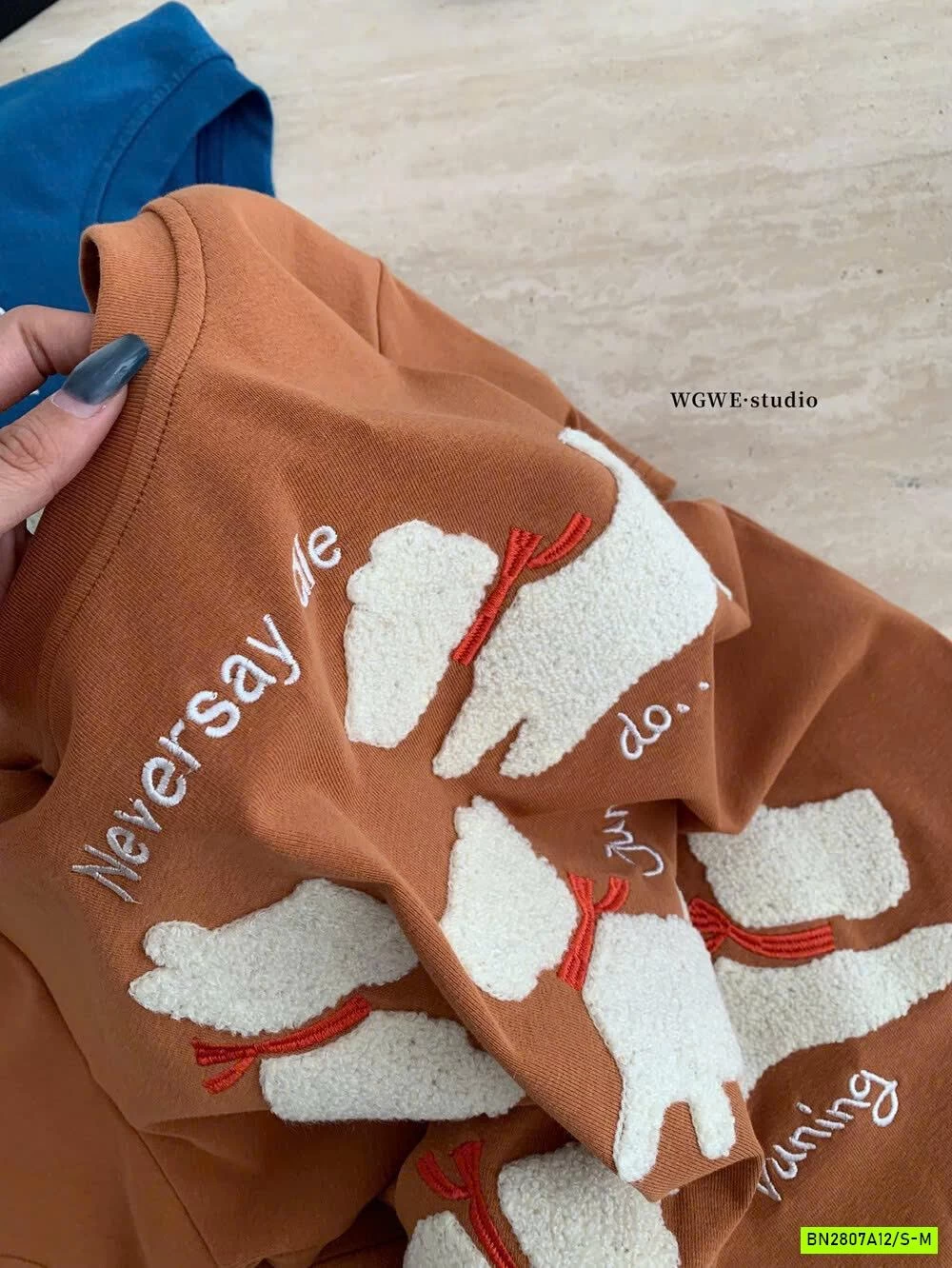 ÁO THUN CROPTOP CÚN NỔI WGWE