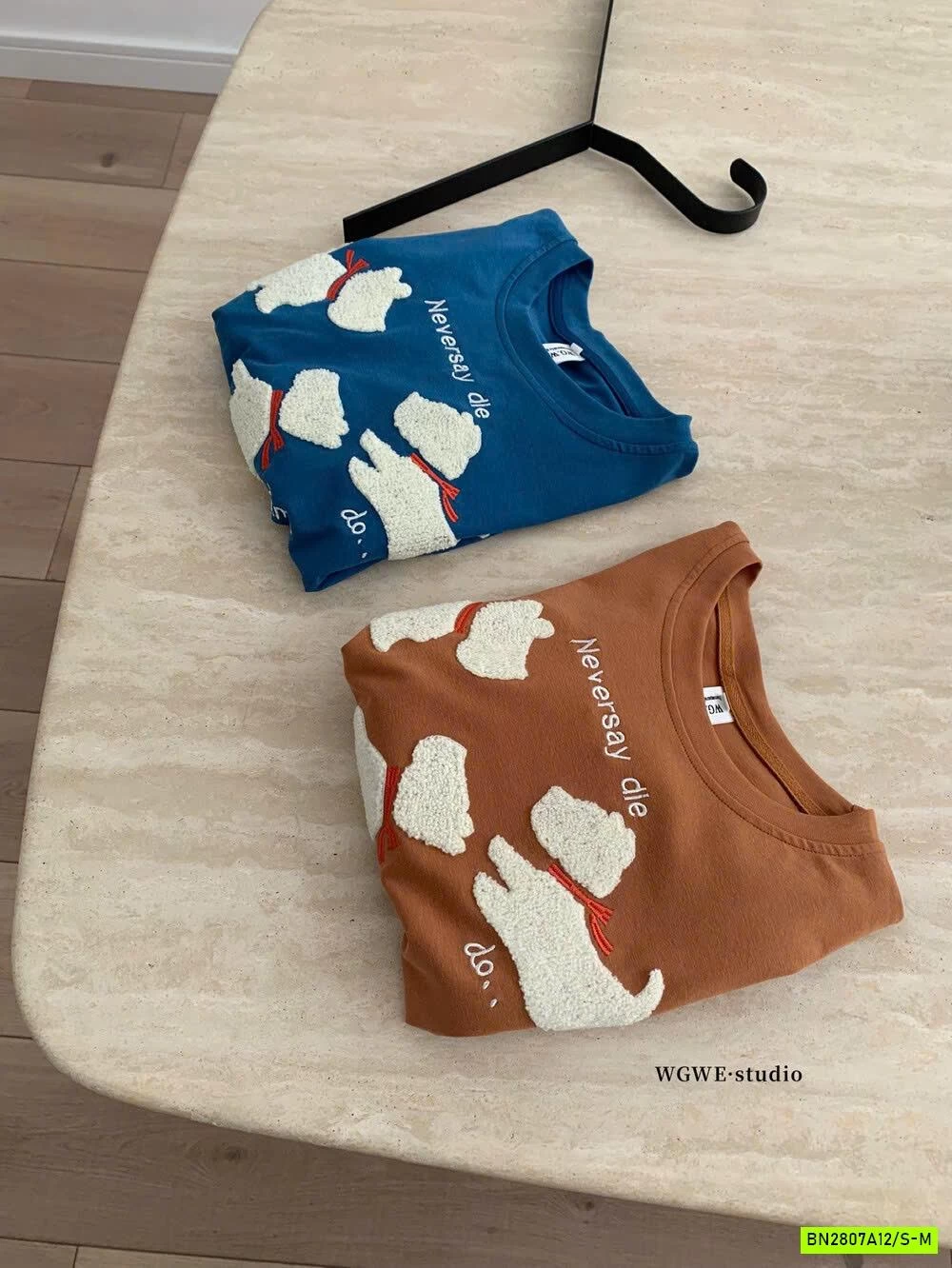 ÁO THUN CROPTOP CÚN NỔI WGWE