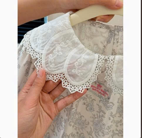 ÁO SƠ MI HOA CỔ PHỐI REN