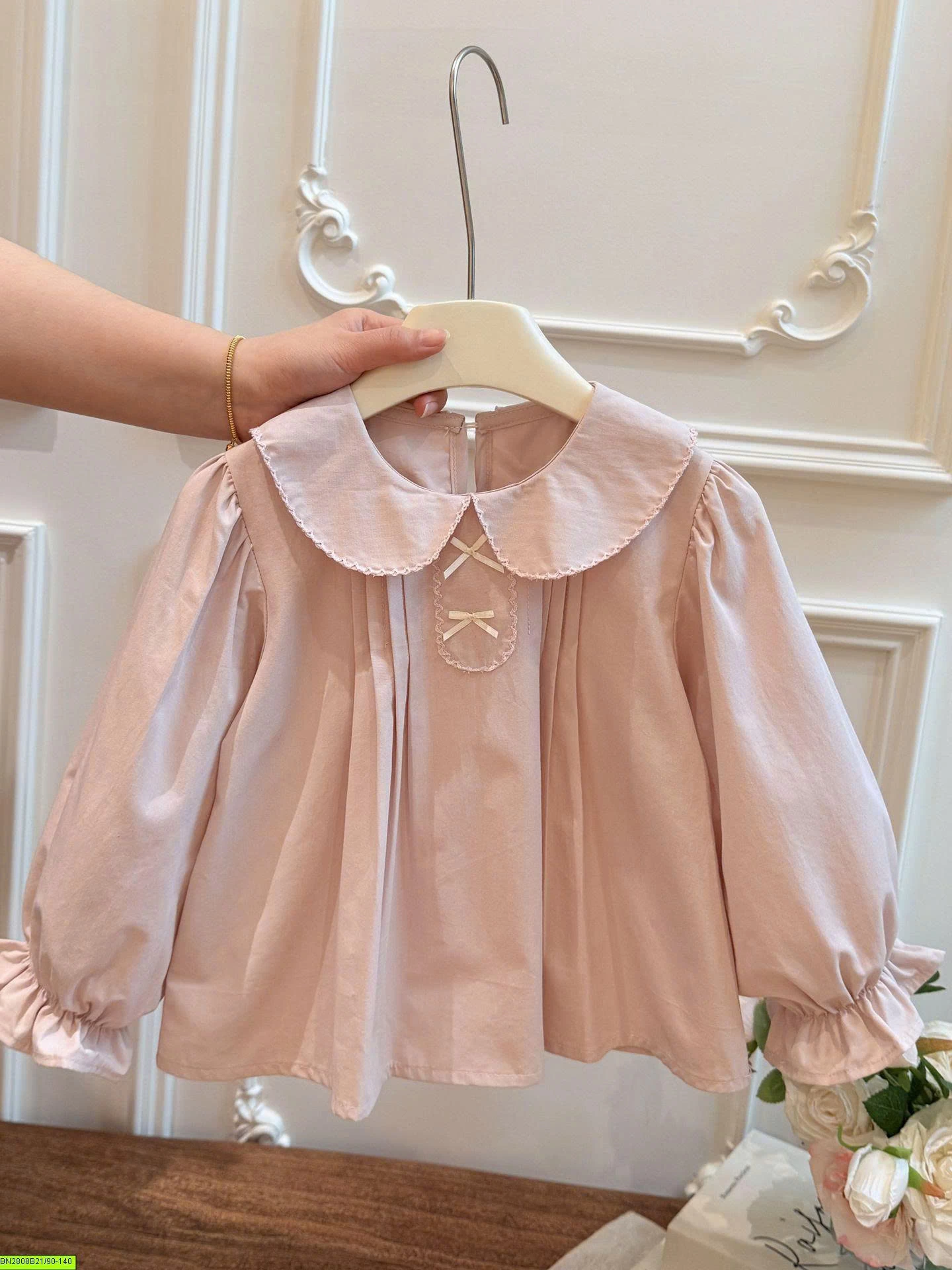 ÁO SƠ MI HỒNG CỔ SEN