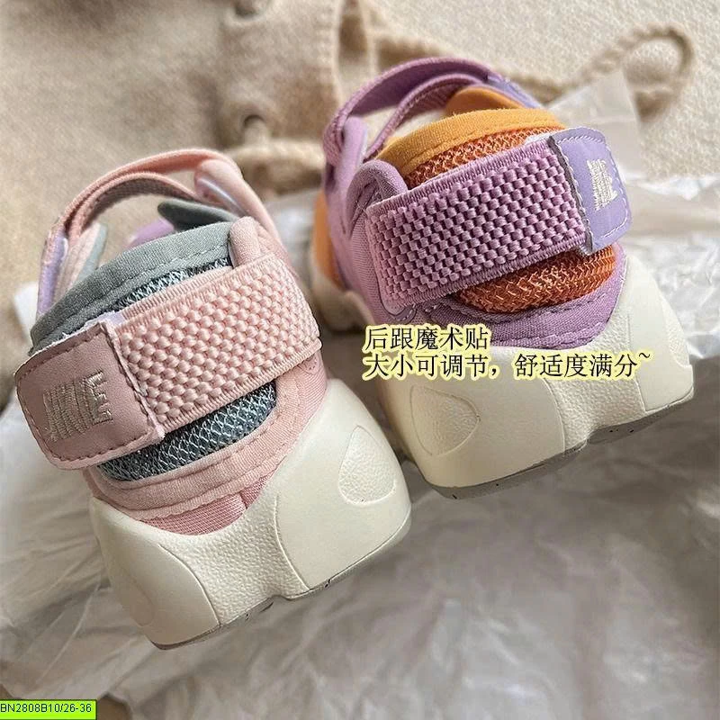 GIÀY THÔNG HƠI SẺ MŨI