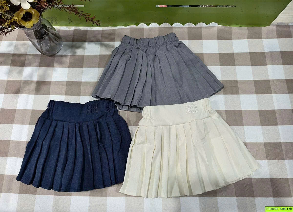 CHÂN VÁY XẾP LY MIU MIU