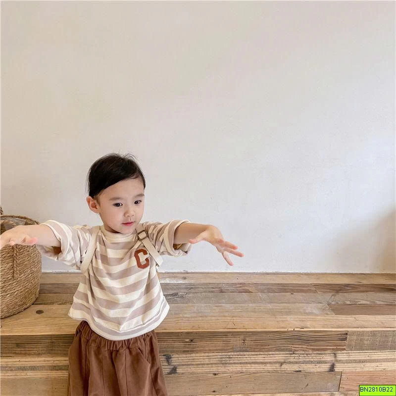 ÁO THUN KẺ NGANG CHỮ C