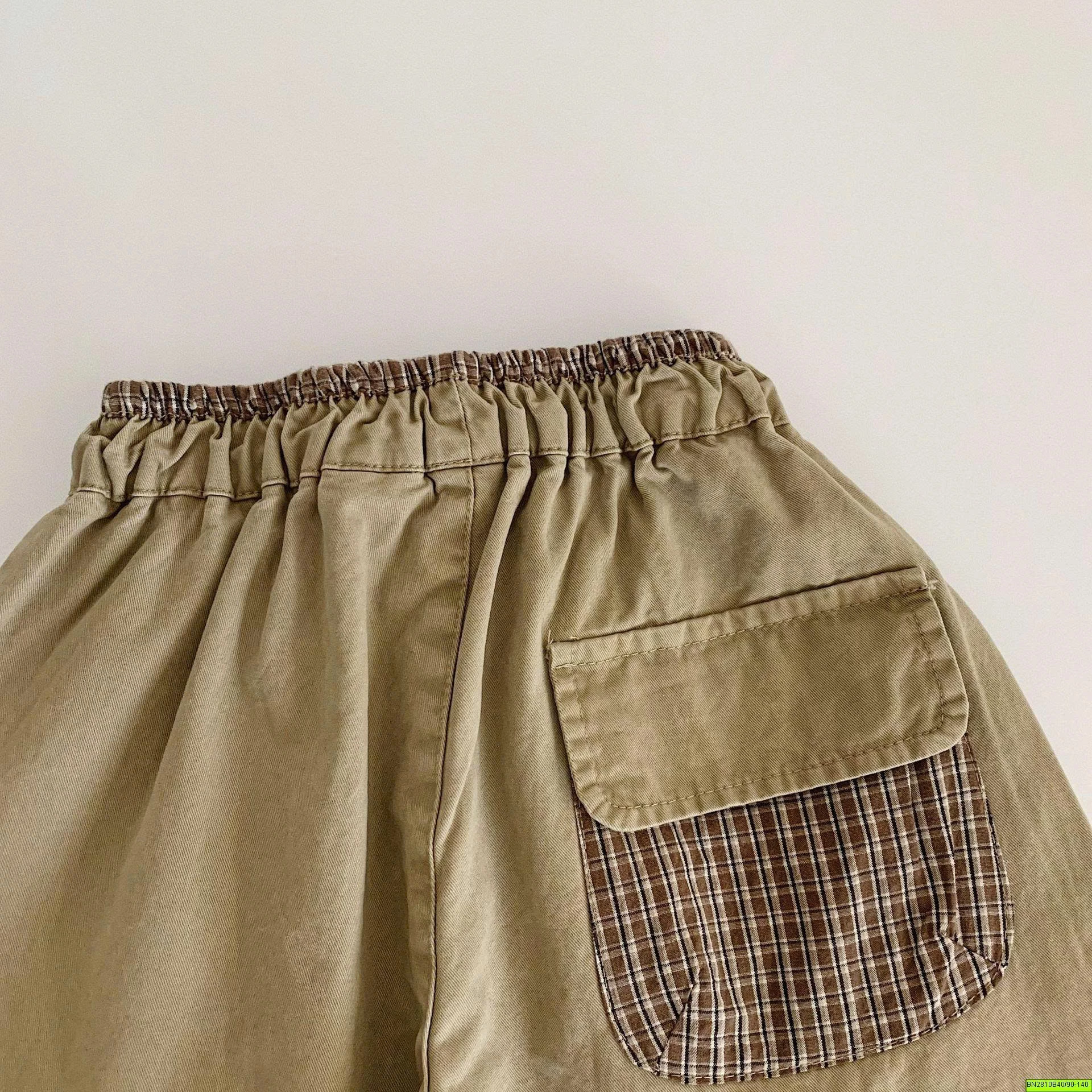 QUẦN SHORT KAKI TÚI CARO