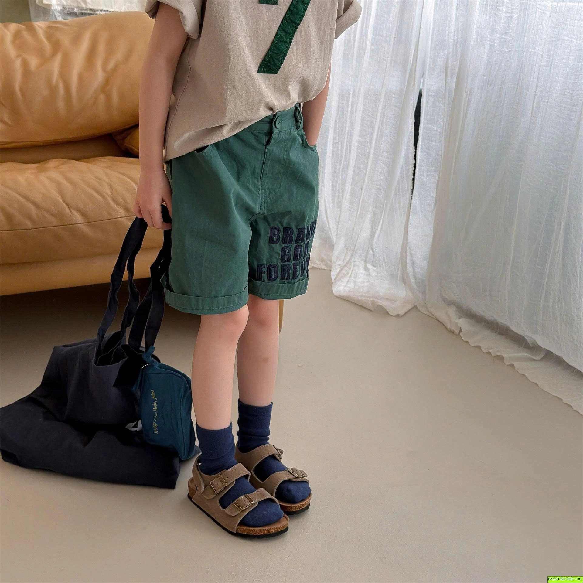 QUẦN SHORT THÔ THÊU CHỮI ADBABY