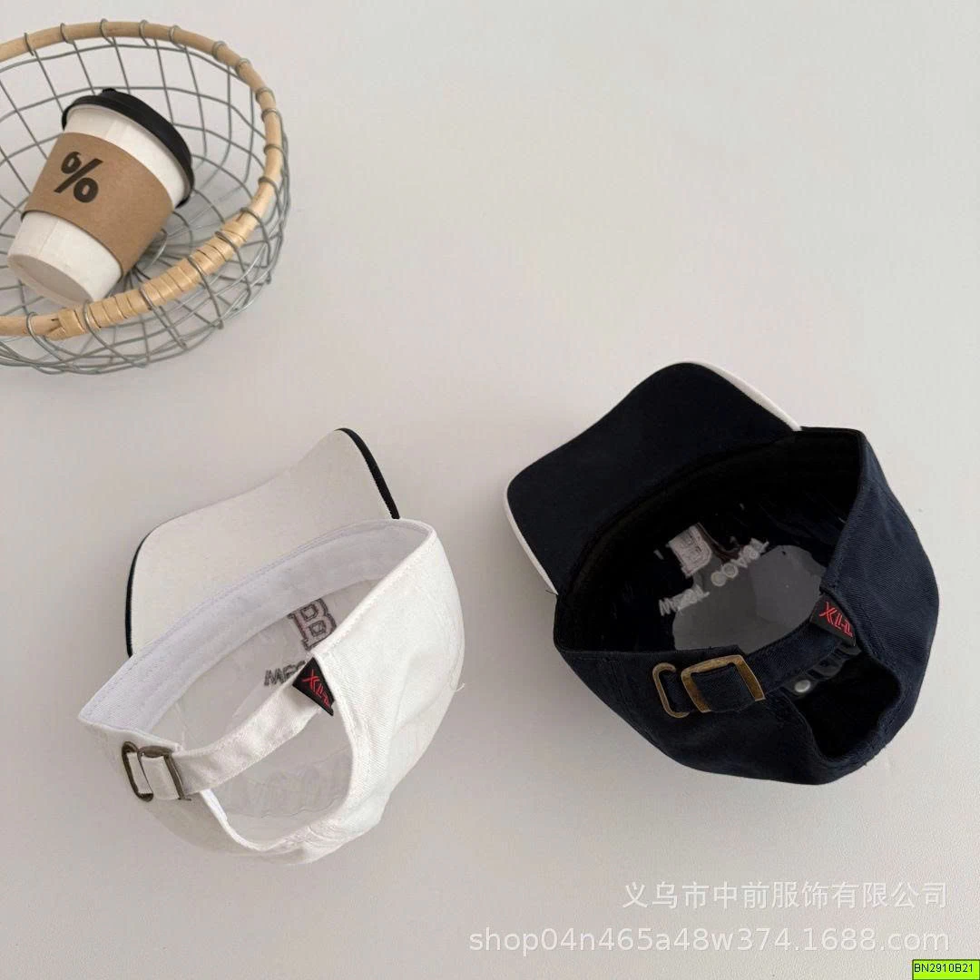 MŨ LƯỠI TRAI CHỮ B PHỐI VIỀN