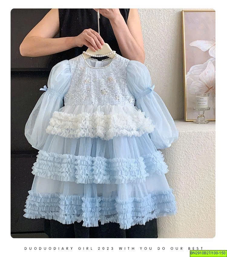 ĐẦM CÔNG CHÚA DÀI TAY ĐÍNH ĐÁ