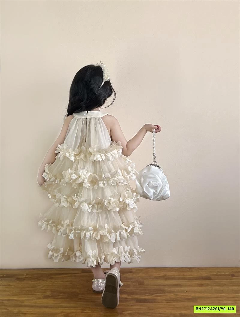 ĐẦM HOA VOAN CỔ YẾM 3D