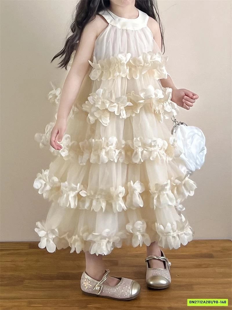 ĐẦM HOA VOAN CỔ YẾM 3D