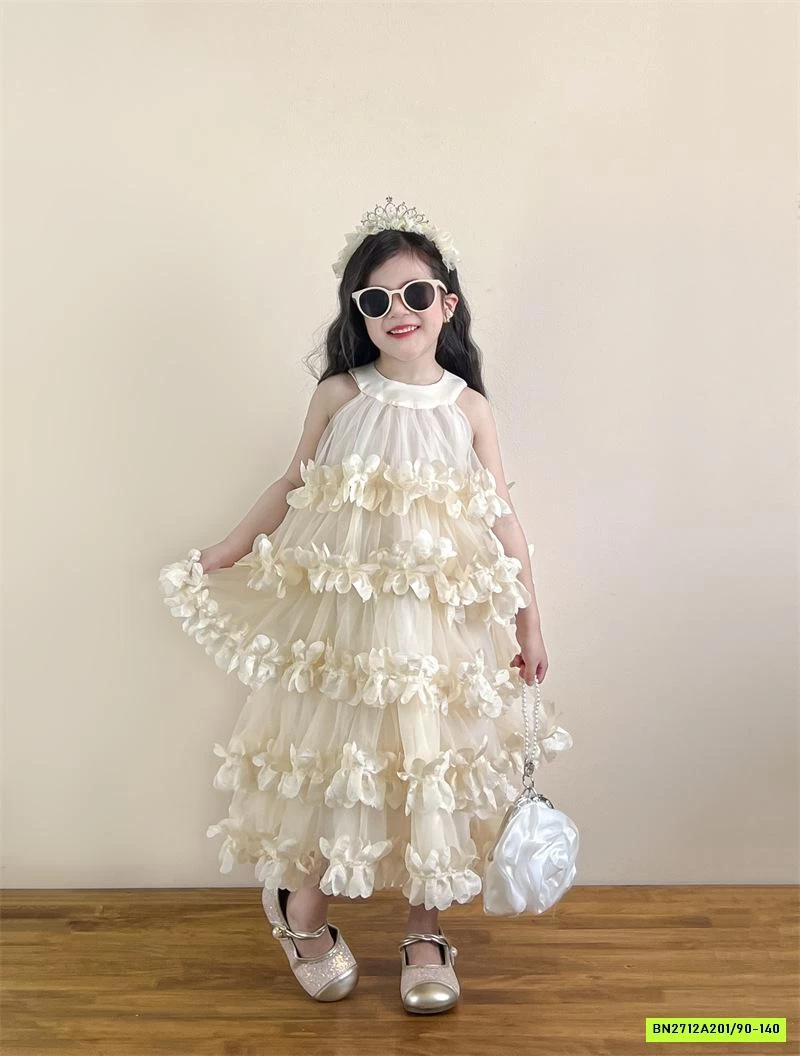 ĐẦM HOA VOAN CỔ YẾM 3D