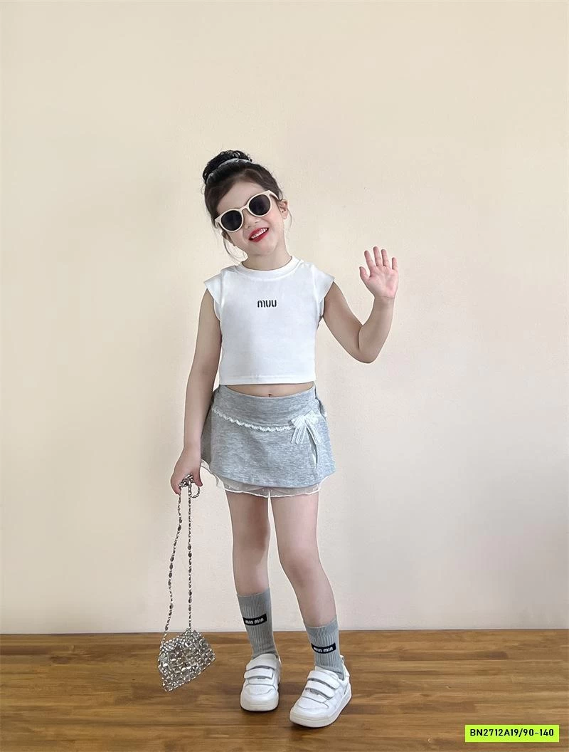 SETS CROPTOP MIU MIX QUẦN VÁY XÁM