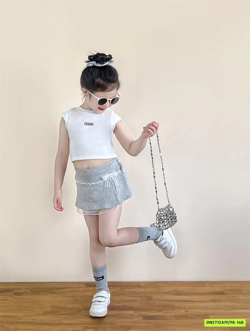 SETS CROPTOP MIU MIX QUẦN VÁY XÁM