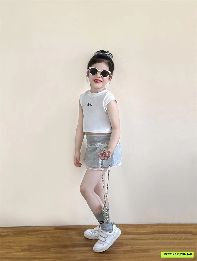 SETS CROPTOP MIU MIX QUẦN VÁY XÁM