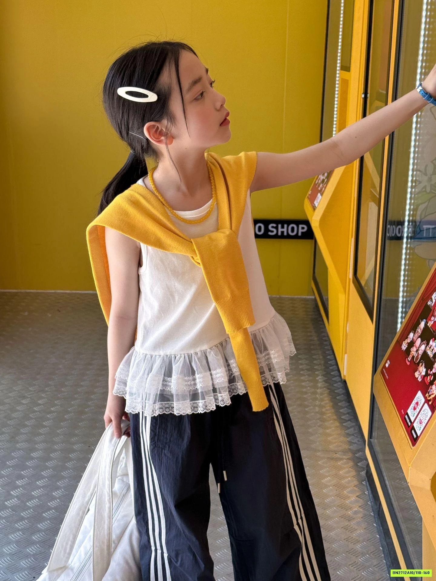 ÁO SÁT NÁCH VIỀN REN TCKIDS