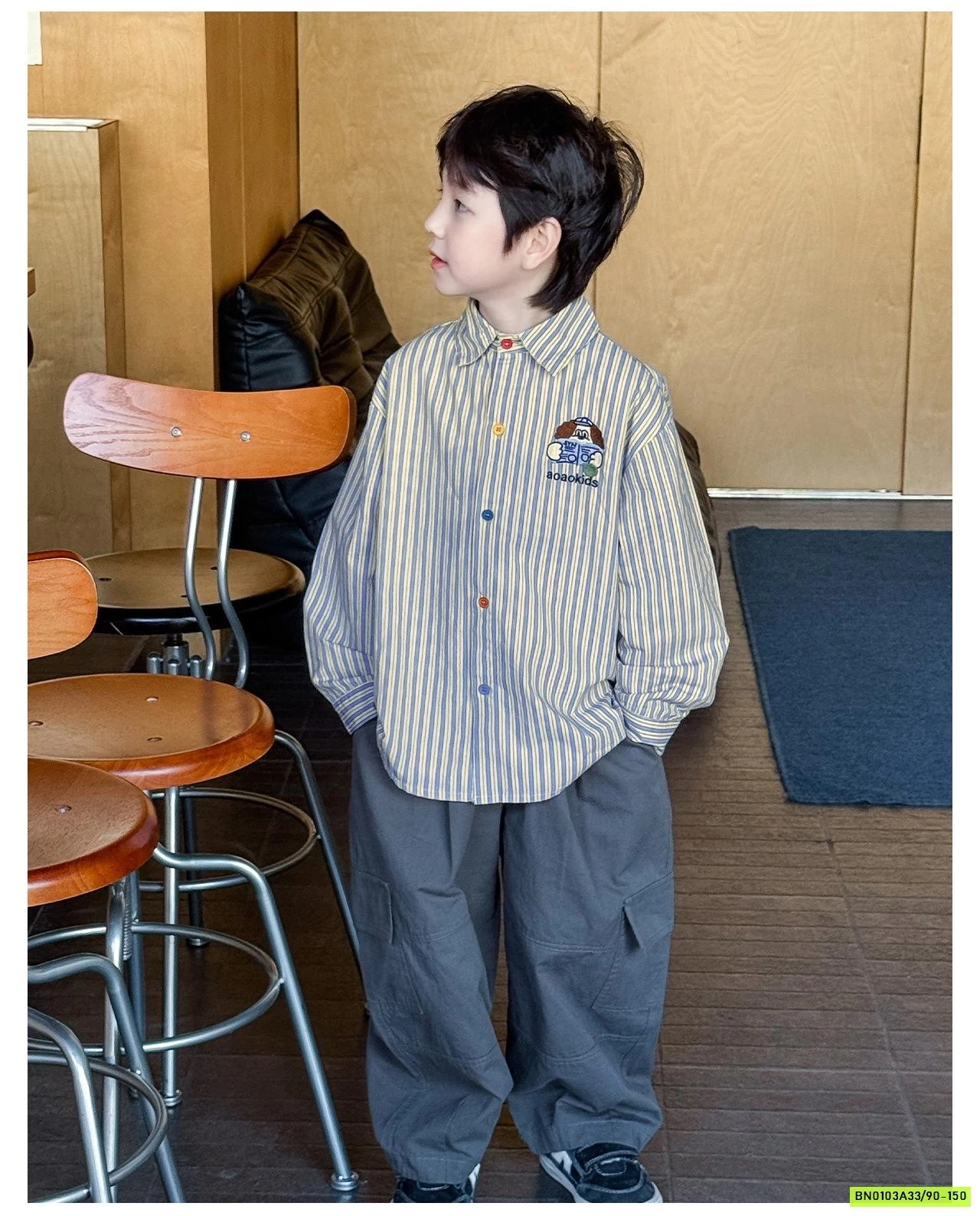 SƠ MI SỌC THÊU LOGO AOAOKIDS