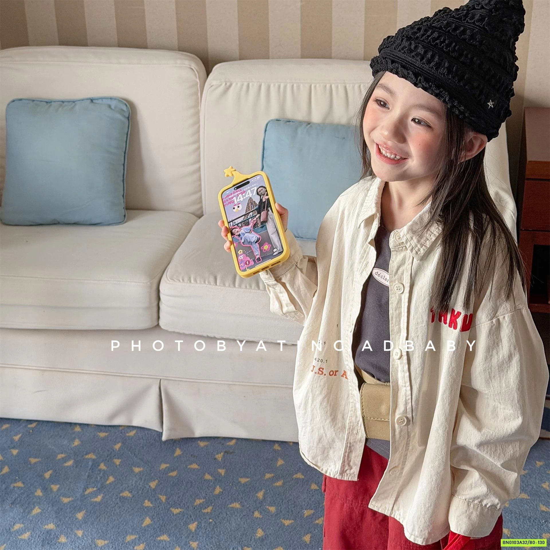 SƠ MI ĐUÔI TÔM THÊU CHỮ 7021 ADBABY